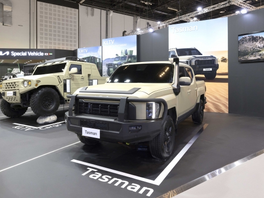 기아, ‘UAE IDEX 2025’ 방산전시회 참가