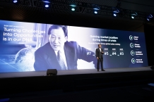 현대자동차, 첨단 전동화 기술력 앞세워 글로벌 車산업 복합위기 정면 돌파